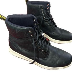 Dr. Martens RIGAL